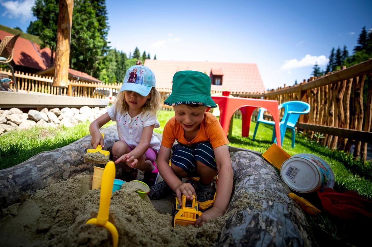 Naturpark Huette Mandl, Biobauernhof & Huettenurlaub 圣兰布雷希特 外观 照片